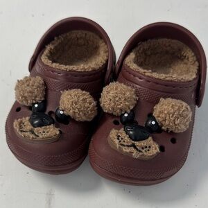 CROCS Brown Fuzzy Bear Kids Sandals